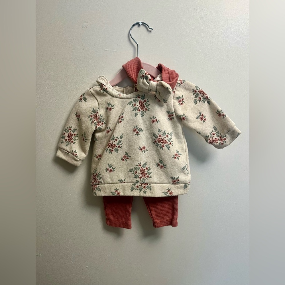 Nicole Miller Pink and Cream Baby Outfit